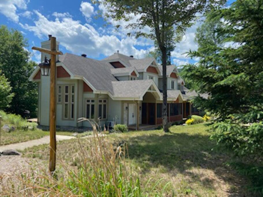Condo On Golf Near Bike Trail W/ 2 Bdrm 2 Bath Mont-Tremblant Exterior foto