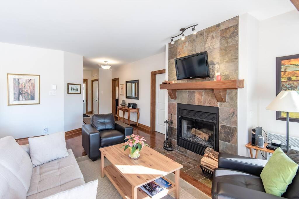 Condo On Golf Near Bike Trail W/ 2 Bdrm 2 Bath Mont-Tremblant Exterior foto